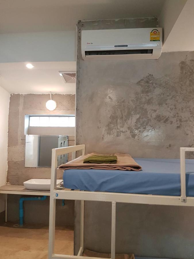 Shut Eye Party Hostel (Adults Only) 拜县 外观 照片