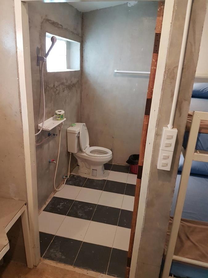 Shut Eye Party Hostel (Adults Only) 拜县 外观 照片