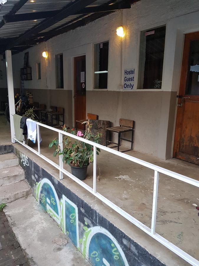 Shut Eye Party Hostel (Adults Only) 拜县 外观 照片